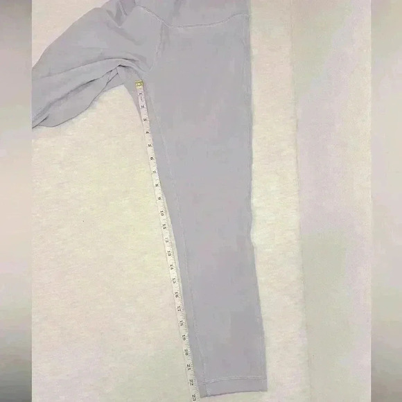 Lululemon Align High Ride Crop 23” Lilac/Light Purple Women’s Size 6 - Picture 9 of 10